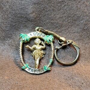 Vintage Spinning Hula Hawaii Girl Keyring Keychain Aloha Goldtone